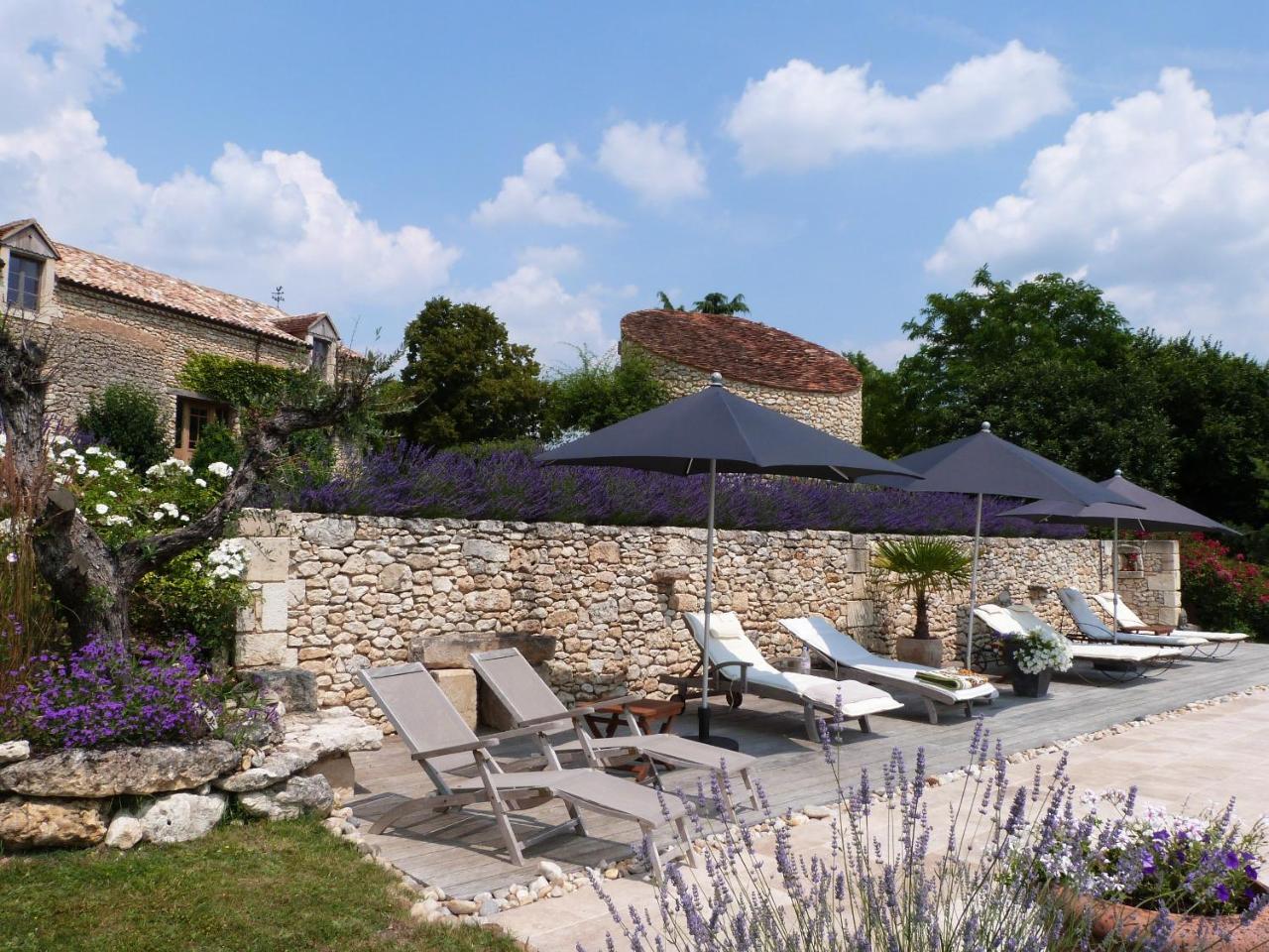 Le Manoir De Beauregard Bed and Breakfast Clermont-de-Beauregard Zewnętrze zdjęcie